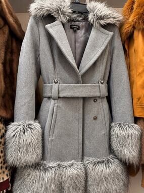 Bebe Women’s XS Gray Faux Fur Trim Long Coat Belted Statement Winter Jacket